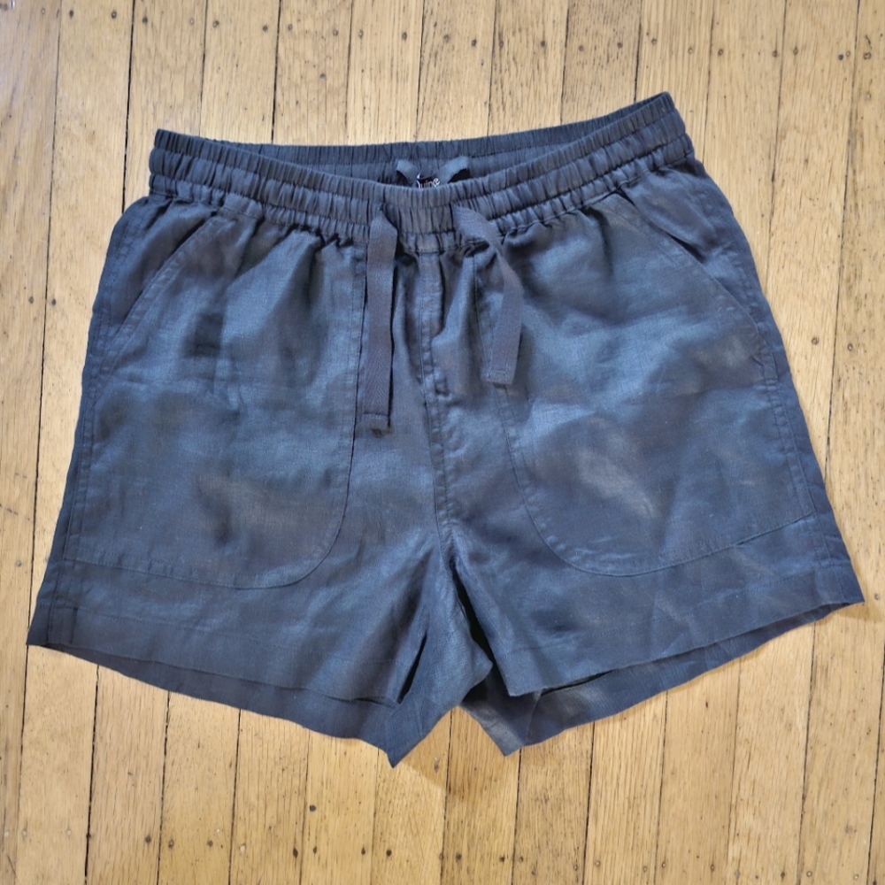 NWT Quince linen shorts